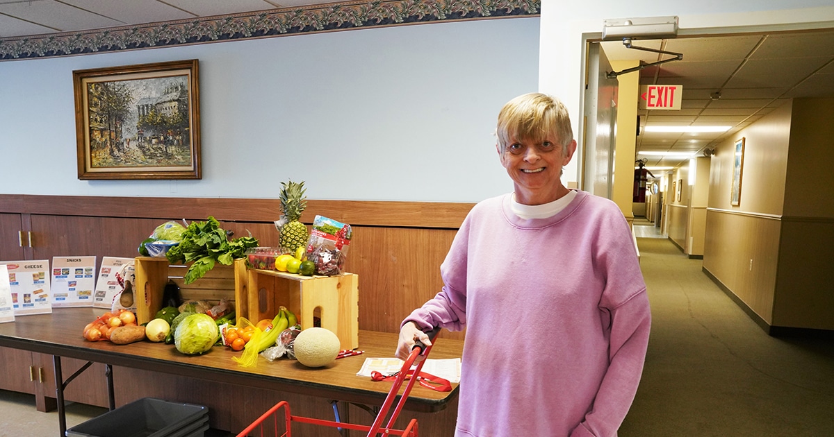 MNMG Senior Shopper At Royal Oak Manor (OG)
